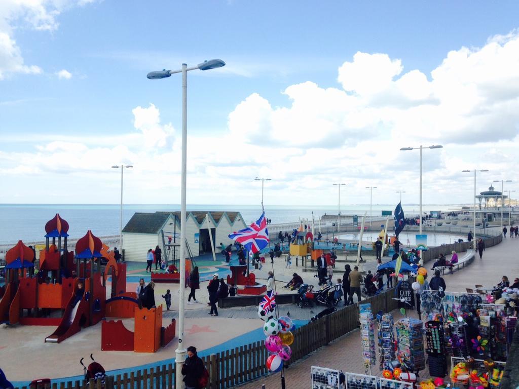 Two Top Central Beach Studios - Also Separate Spa Cabin And Watersports Hove Exterior foto